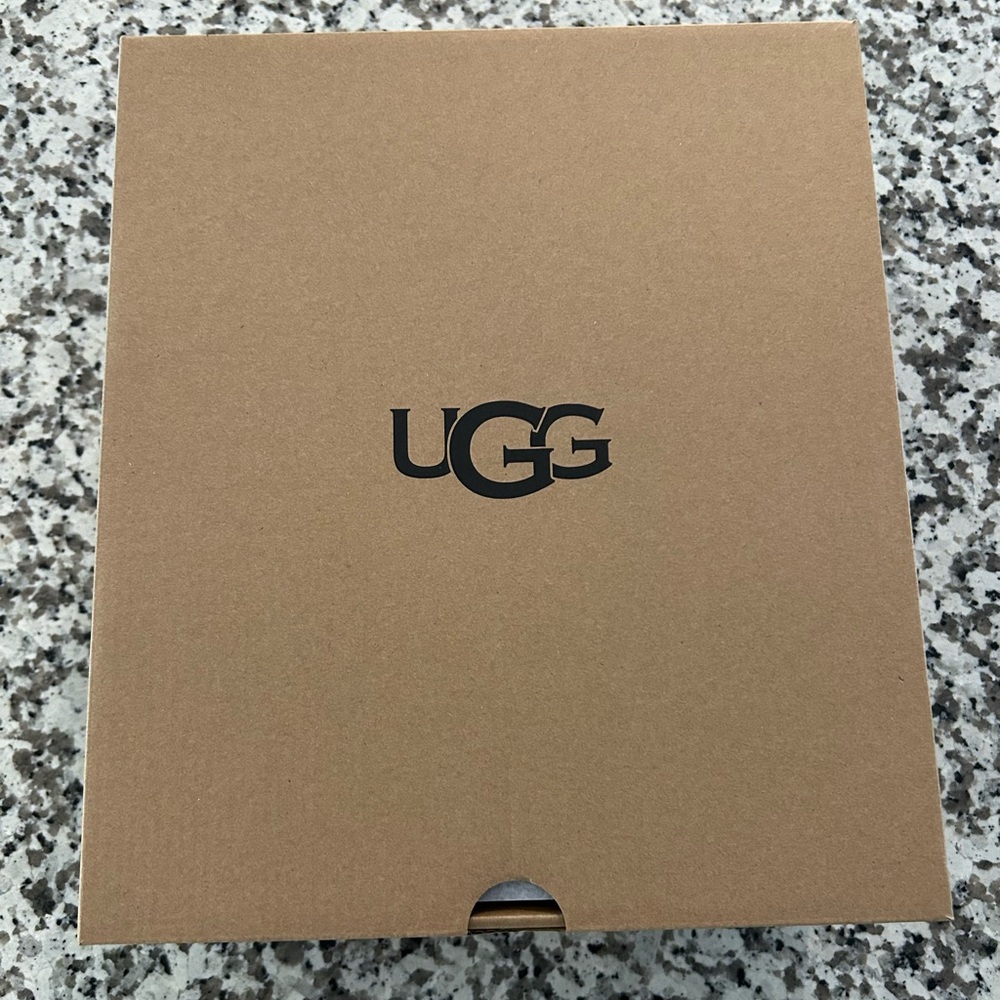 UGG Womens Suede Platform Ankle Boot - Chestnut - Picture 3 of 5